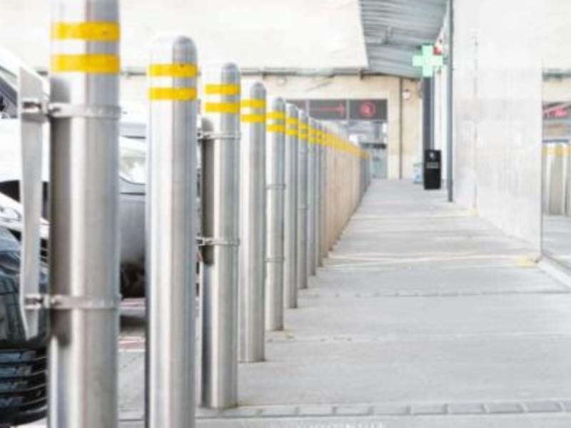 Como selecionar bollards para Estacionamentos e em torno