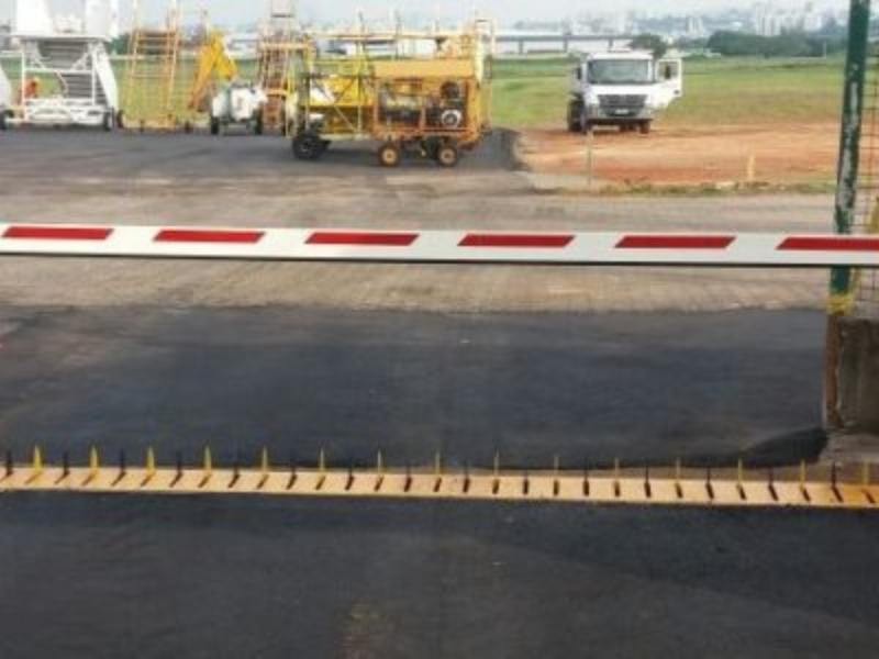 Segurança de cargas: Aeroporto de Porto Alegre instala Dilacerador de Pneus